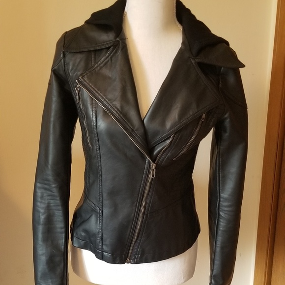 Mystree Jackets & Blazers - Mystree faux leather jacket. Small EUC